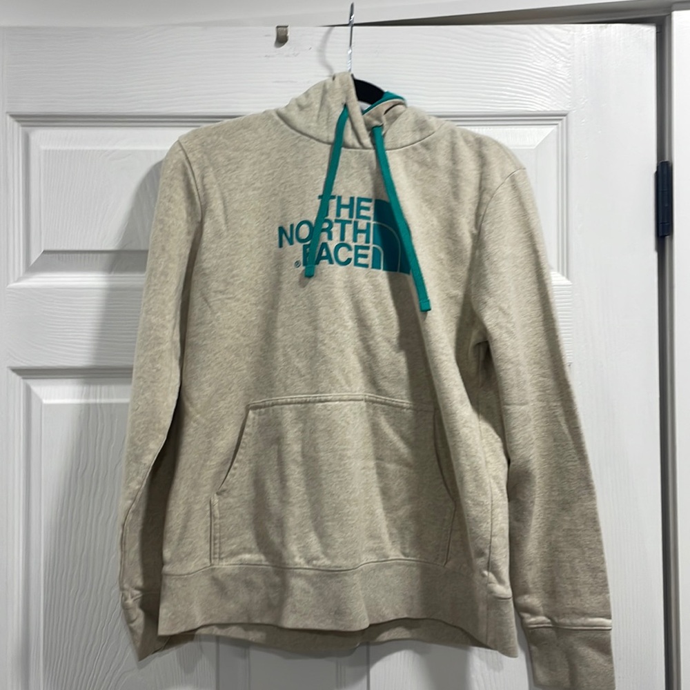 Women’s NorthFace Hoodie